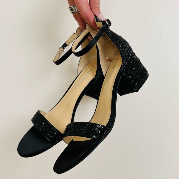 New Betsey Johnson Hanna Rhinestone Block Heel Ankle Strap Black Dress Sandals - Picture 2 of 8